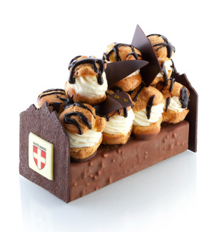 Bûche Profiteroles